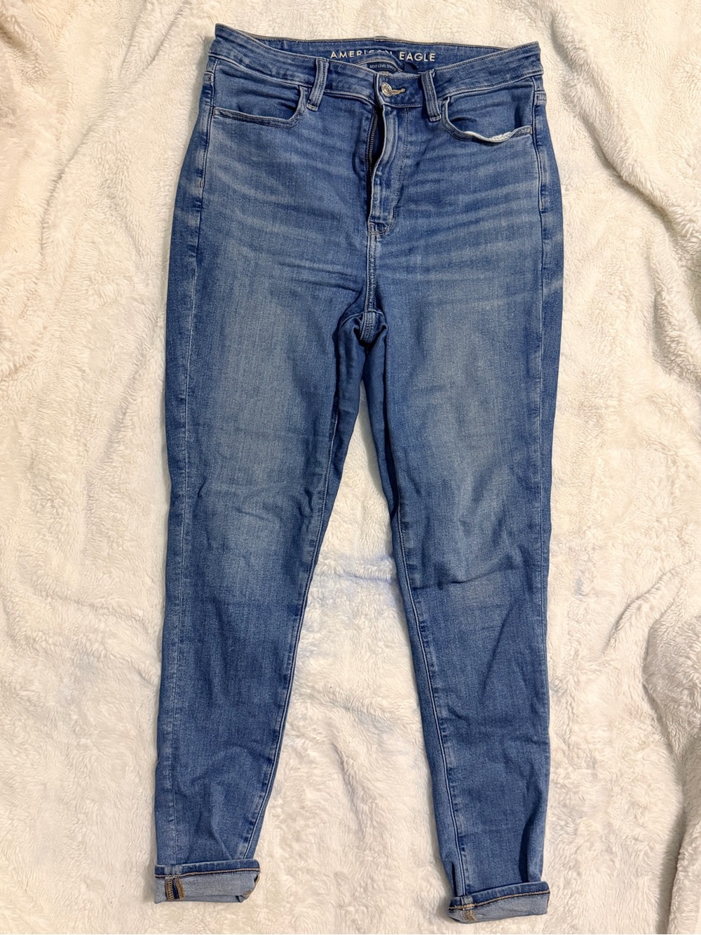 American Eagle Outfitters Skinny Jeans in Medium Blue Wash